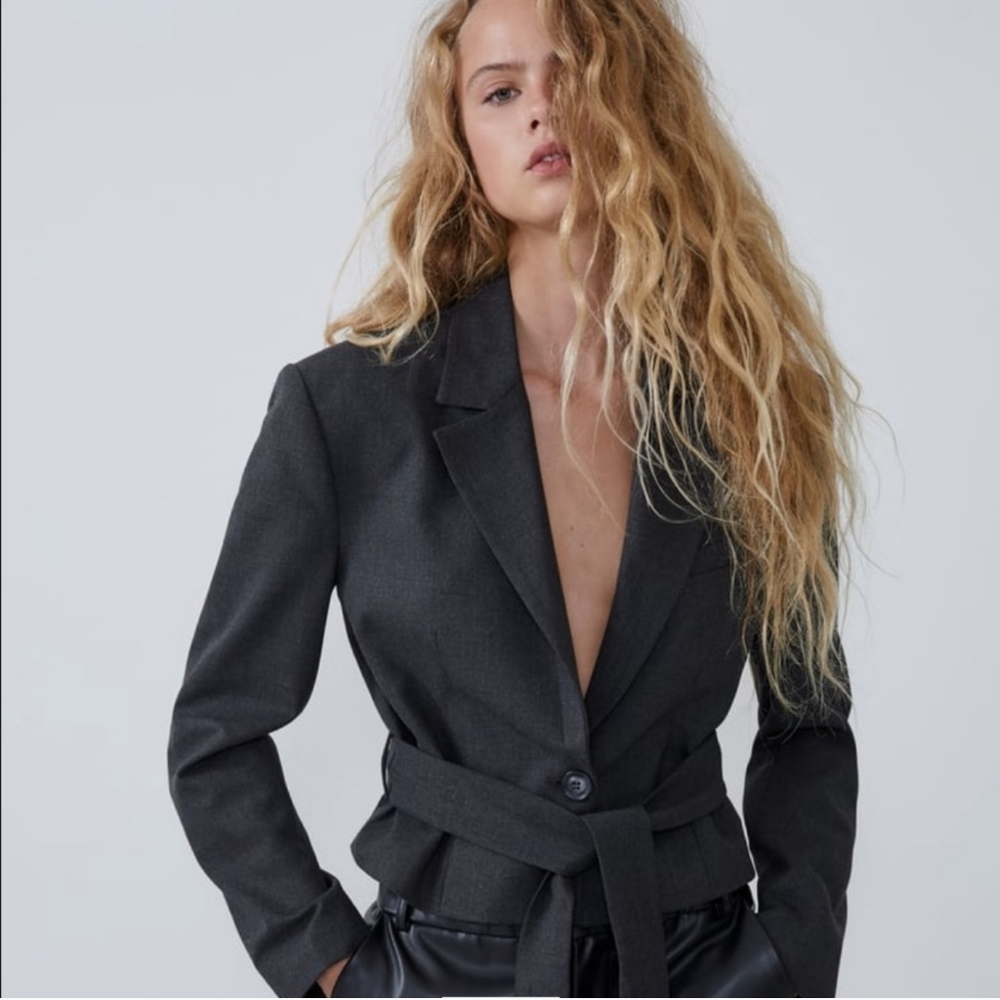 ✨NWOT Zara Cropped Belted Blazer Jacket